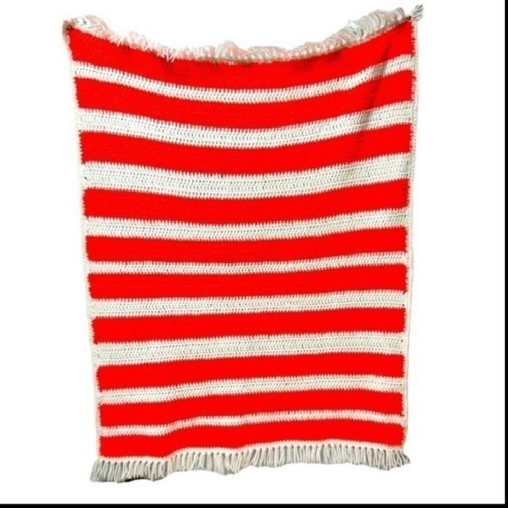 Vintage small throw/ afghan orange and white with fringe edges‎ hand crocheted